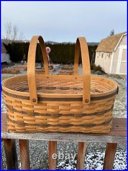 1999 Longaberger Traditions Collection Generosity Basket withProtector