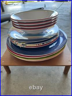 2000 Longaberger Picnic Basket Complete With Dishes handles, leather/wood clasp 2000 Longaberger Picnic Basket Complete With Dishes handles, leather/wood clasp