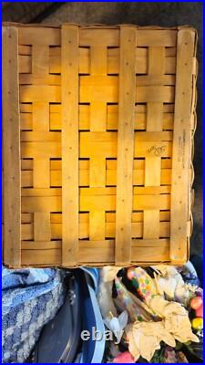 2000 (SED) Longaberger Hostess personal File Basket With Lid and Handles