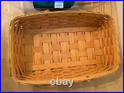 2001 Longaberger Medium Gathering Basket, Lid, 2 Protectors & Green Liner Set
