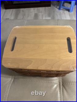2009 Longaberger Med. Rectangle Storage Basket with Lid, Fabric Liner & Protector