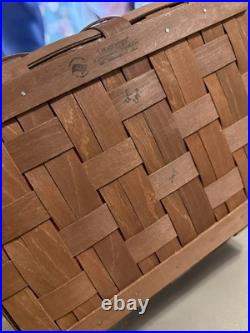 2009 Longaberger Med. Rectangle Storage Basket with Lid, Fabric Liner & Protector