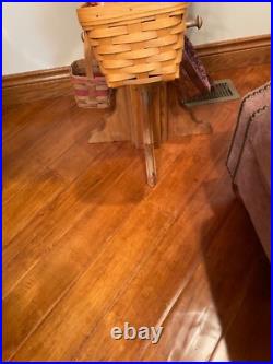 Basket tree display