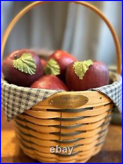 EXCEPTIONAL LONGABERGER Homestead APPLE BASKET 2001 With Realistic Faux Apples