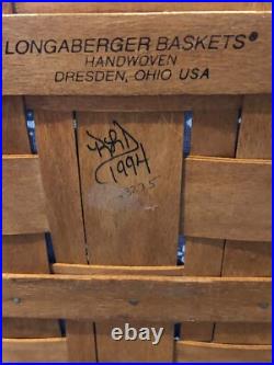 LONGABERGER / 1994 Longaberger Basket / Pie Holder and Pie Plate /VINTAGE/ NEW LONGABERGER / 1994 Longaberger Basket / Pie Holder and Pie Plate /VINTAGE/ NEW