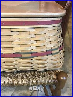 LONGABERGER 2002 Holiday Hostess Treasures Lg Basket Set (Maple Lid, Protector)