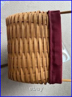 Longaberger 1995 Large Picnic Basket 17x16x14 with Lid, Liner & Protector