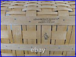 Longaberger 1996 Collectors Club Family Picnic Basket with Liner