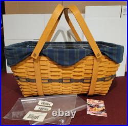 Longaberger 1999 Collectors Club Family Picnic Basket with Liner Dual protectors