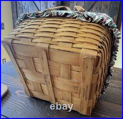 Longaberger 2000 Collectors Club Family Picnic Basket with Liner & Protectors NICE Longaberger 2000 Collectors Club Family Picnic Basket with Liner & Protectors NICE