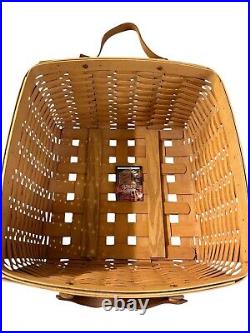 Longaberger 2000 Medium Wash Day Basket, Hostess, Laundry, Blankets