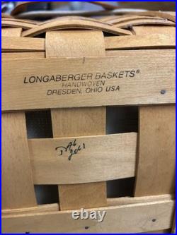 Longaberger 2001 Hostess Medium Wash Day Basket with Protector and Liner- Retired