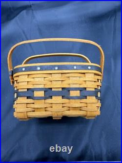 Longaberger 2002-2003 J W Miniature Cake Basket Riser Cake Liner Protector