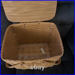 Longaberger 2002 Large Picnic Basket Attached Lid Retired