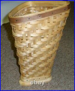 Longaberger 2005 Collectors Club Heartwood Vase Basket Set-New