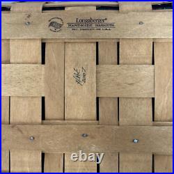 Longaberger 2007 Cake Basket with Riser Protector Lid and 2 Liners 12x12x7 Longaberger 2007 Cake Basket with Riser Protector Lid and 2 Liners 12x12x7