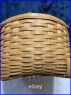 Longaberger 2011 Blanket Basket With Protector Used Condition