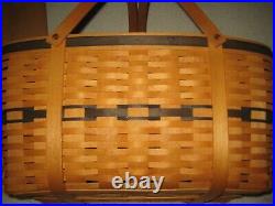 Longaberger Collectors Club Family Picnic Basket