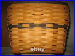 Longaberger Collectors Club Family Picnic Basket