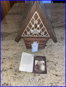 Longaberger Gingerbread House Basket with Tie-ons & Protector 2009 Christmas