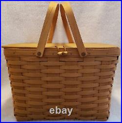Longaberger Picnic Basket Signed SMO 2000 Swing Handles Riser Protector Large Longaberger Picnic Basket Signed SMO 2000 Swing Handles Riser Protector Large