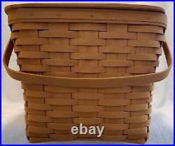 Longaberger Picnic Basket Signed SMO 2000 Swing Handles Riser Protector Large Longaberger Picnic Basket Signed SMO 2000 Swing Handles Riser Protector Large