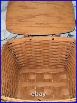Longaberger Vintage Large Picnic Basket With Plastic Liner