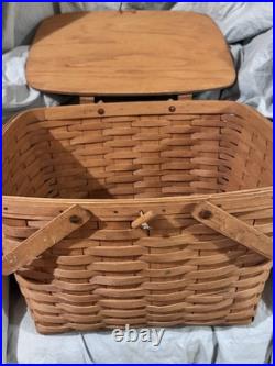 Longaberger Vintage Large Picnic Basket With Plastic Liner