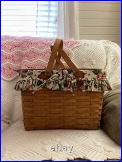 Longaberger Vintage Picnic Basket Lined