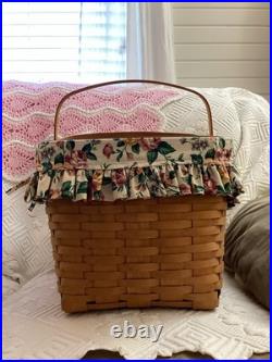 Longaberger Vintage Picnic Basket Lined Longaberger Vintage Picnic Basket Lined
