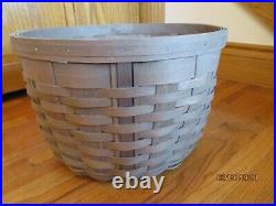 Longaberger Ware Basket Medium 2013 rare very pretty shipping included