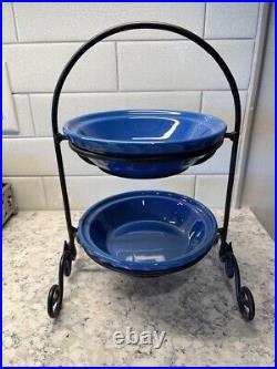 Longaberger Wrought Iron Small Pie Stand with 2 cornflower blue pie plates