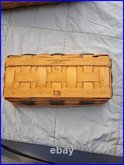 Lot of longaberger baskets