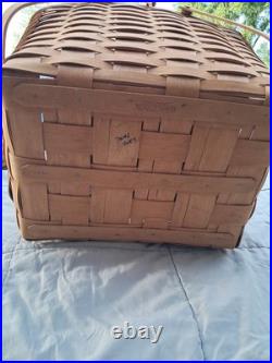 Lot of longaberger baskets