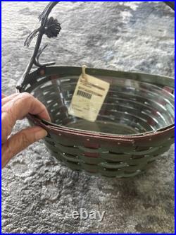 Rare 2007 Longaberger Collectors Club Evergreen Basket withMetal Handle/Protector Rare 2007 Longaberger Collectors Club Evergreen Basket withMetal Handle/Protector