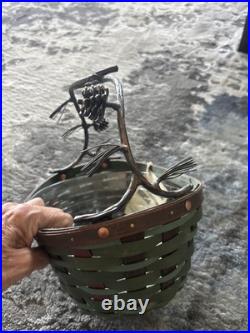 Rare 2007 Longaberger Collectors Club Evergreen Basket withMetal Handle/Protector Rare 2007 Longaberger Collectors Club Evergreen Basket withMetal Handle/Protector