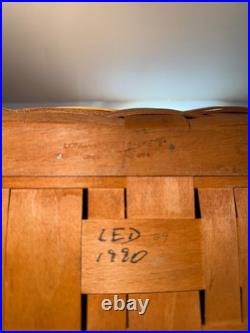 VTG Longaberger Large Market Basket with lid beautiful condition signed 1990 LED