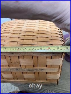 Vintage 1995 Longaberger Picnic Basket with Flip Lid and Handles Signed/dated Vintage 1995 Longaberger Picnic Basket with Flip Lid and Handles Signed/dated