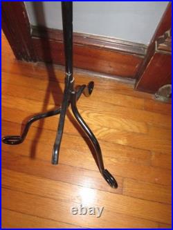 Wrought Iron Basket Tree Stand Heart Top 8 Hooks 62 ¼ 3 Sections